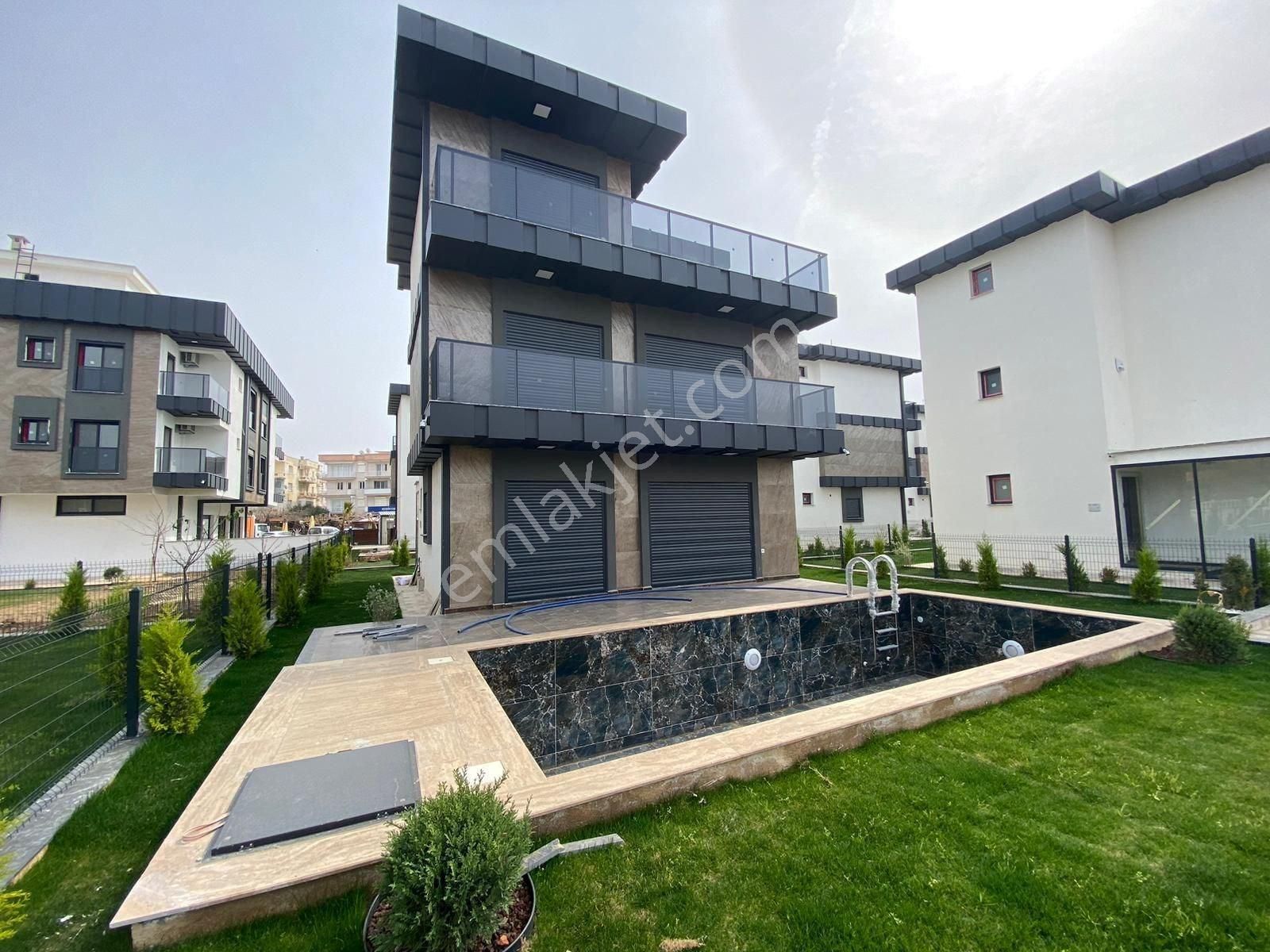 Gümüldür / Özdere’de Bahçeli, Havuzlu Ve Denize Yakın Lüks Villa - Görsel 8