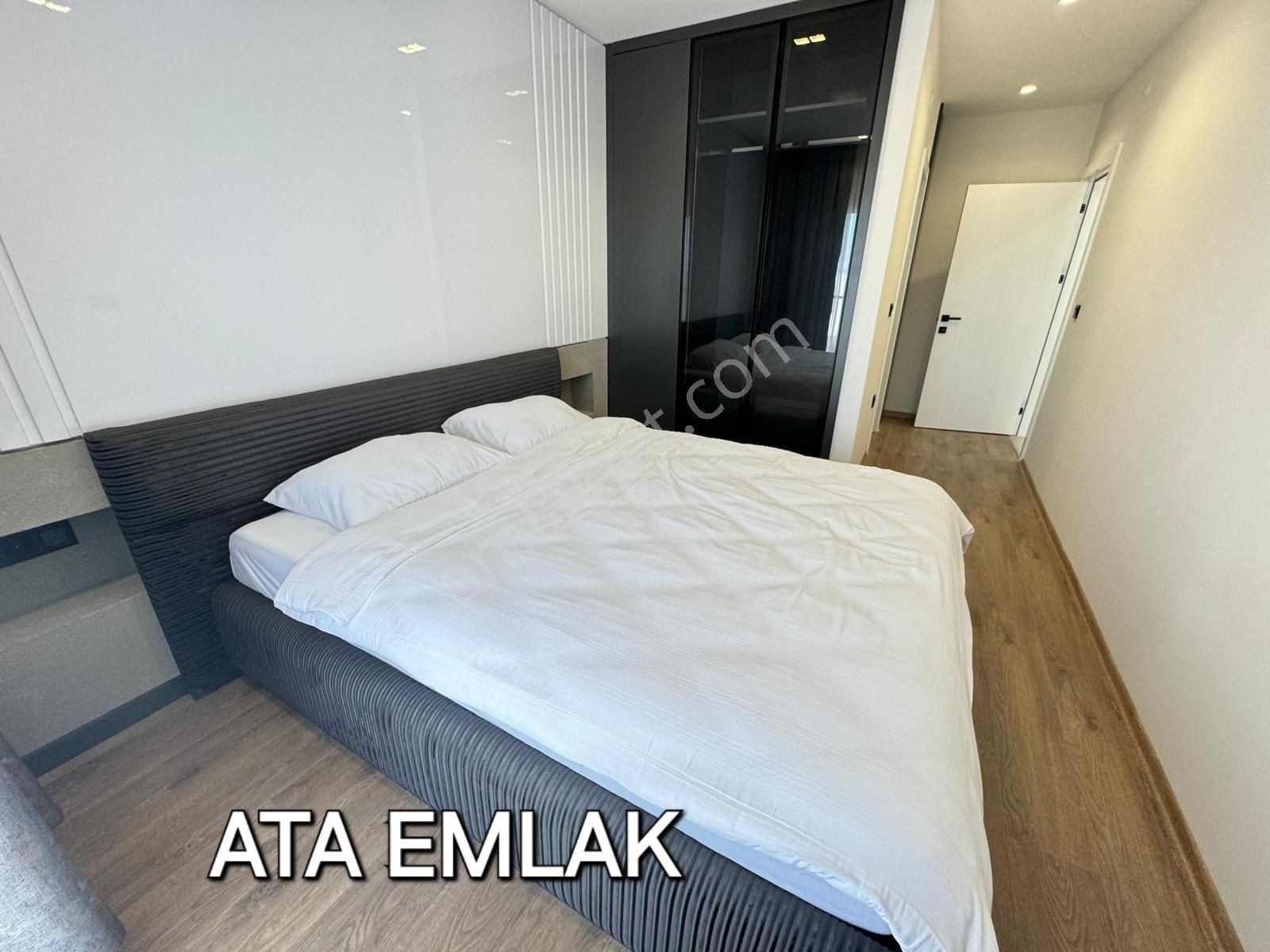 Ata Emlak'tan Özel Havuzlu Köşe Konumlu Bahçeli Sıfır Villa - Görsel 16
