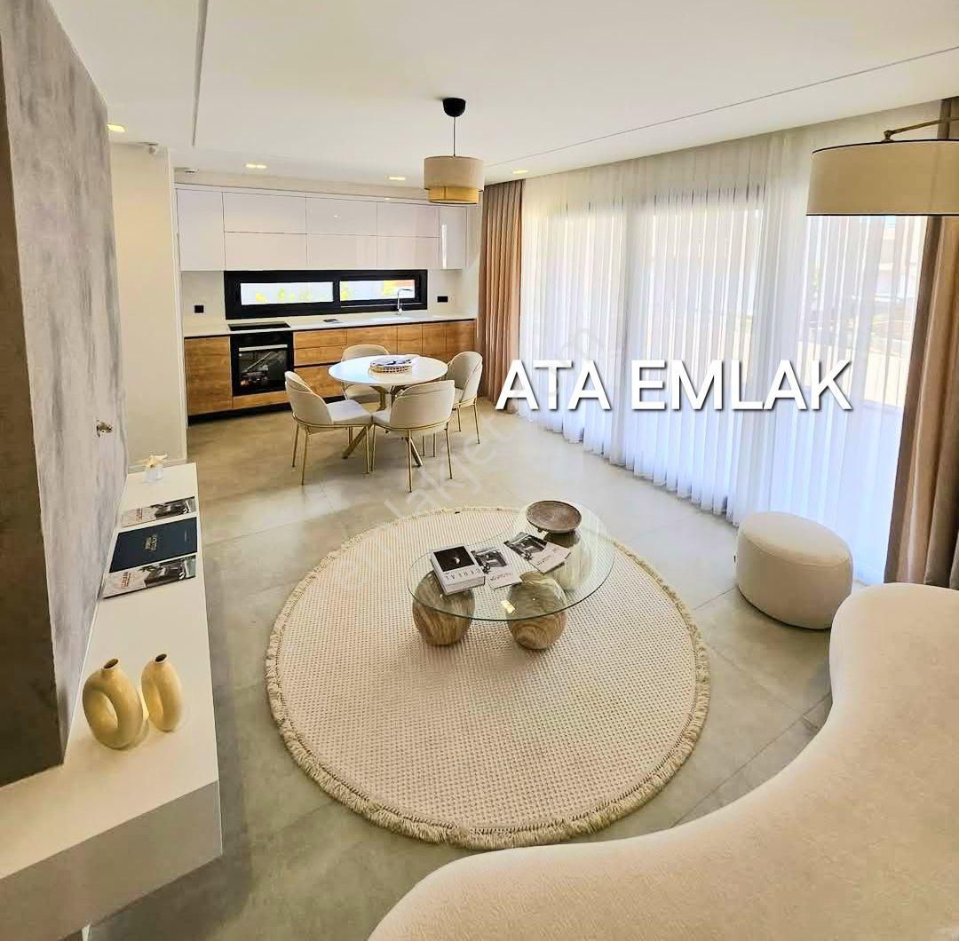 Ata Emlak'tan Özel Havuzlu Köşe Konumlu Bahçeli Sıfır Villa - Görsel 3
