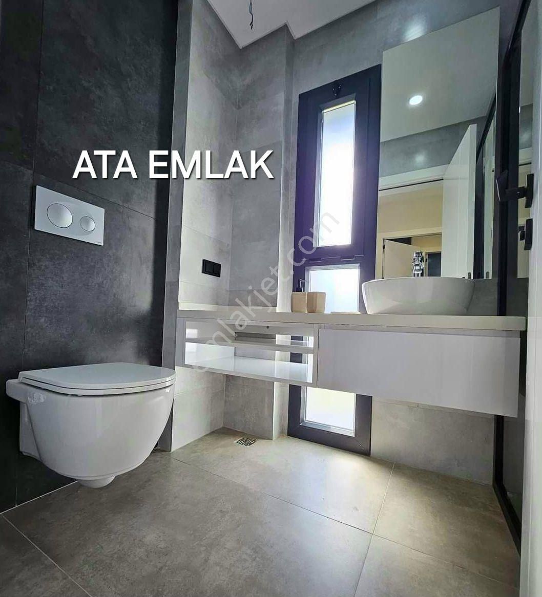 Ata Emlak'tan Özel Havuzlu Köşe Konumlu Bahçeli Sıfır Villa - Görsel 12
