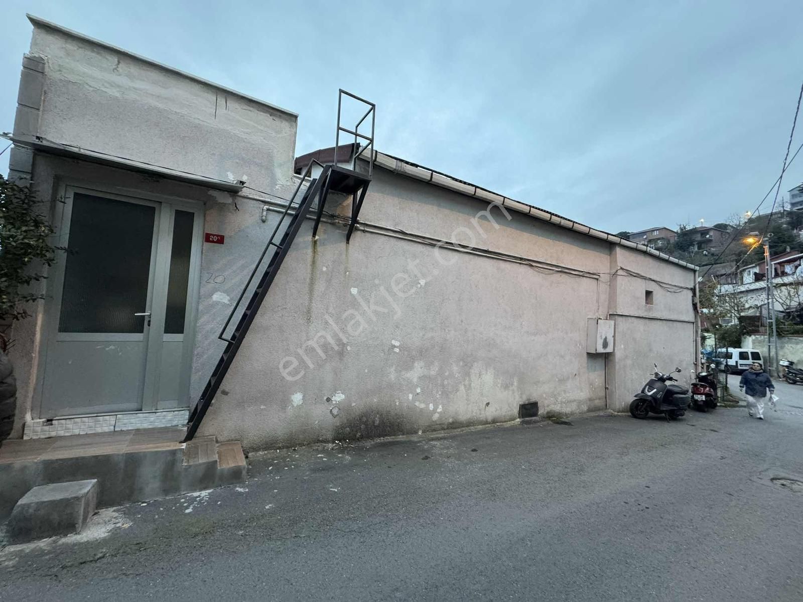 Sarıyer Kocataş'ta Deniz Manzaralı Satılık 2+1 Daire - Görsel 11