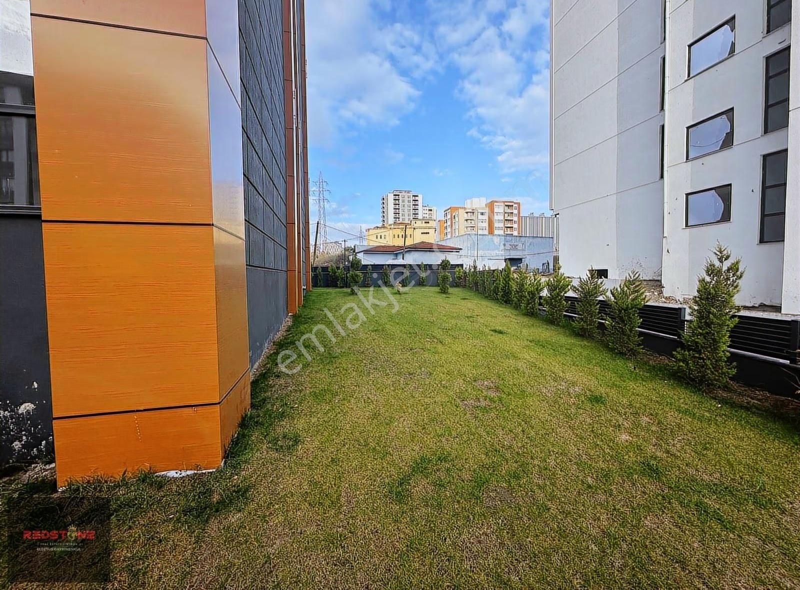 Redstone'dan Uysal Piazza'da Satılık 1+1 Eşyalı Daire - Görsel 7