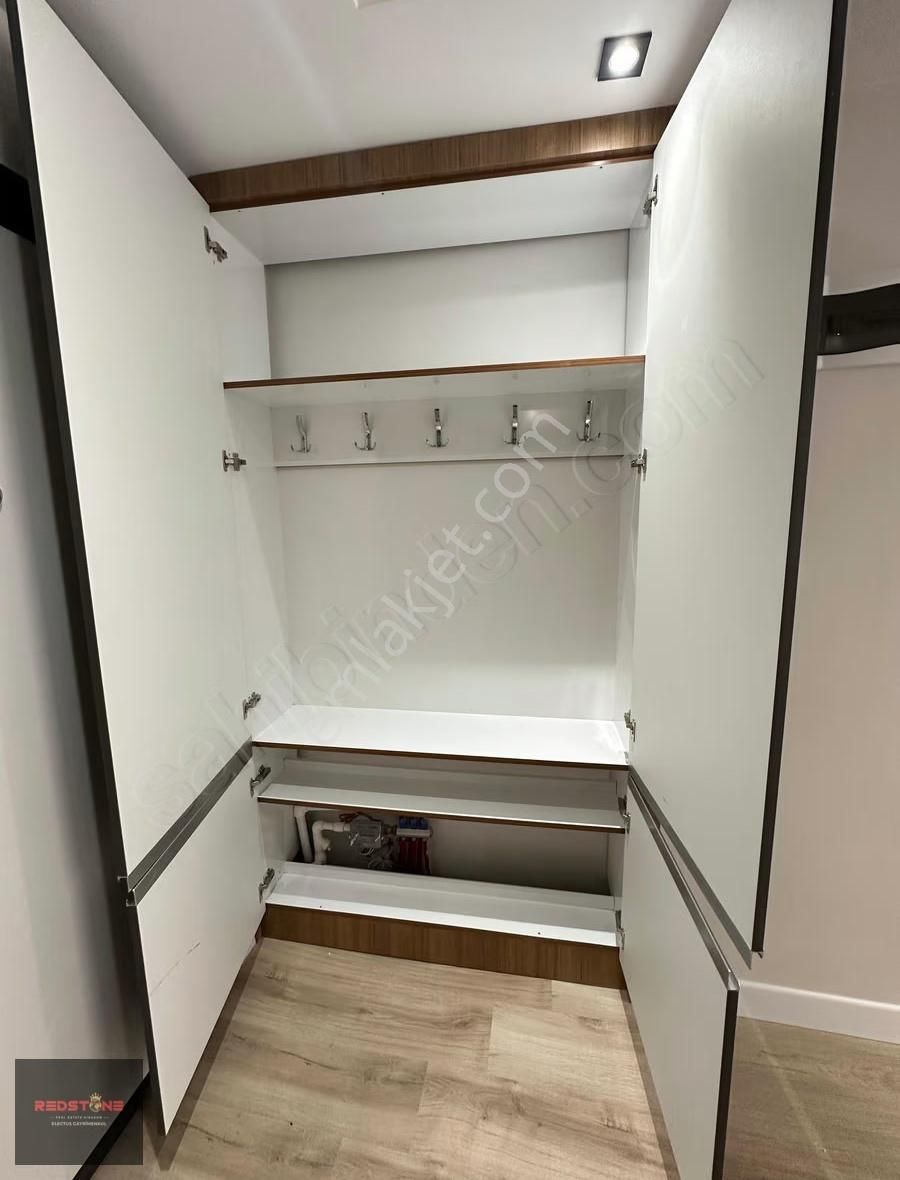 Redstone'dan Uysal Piazza'da Satılık 1+1 Eşyalı Daire - Görsel 2