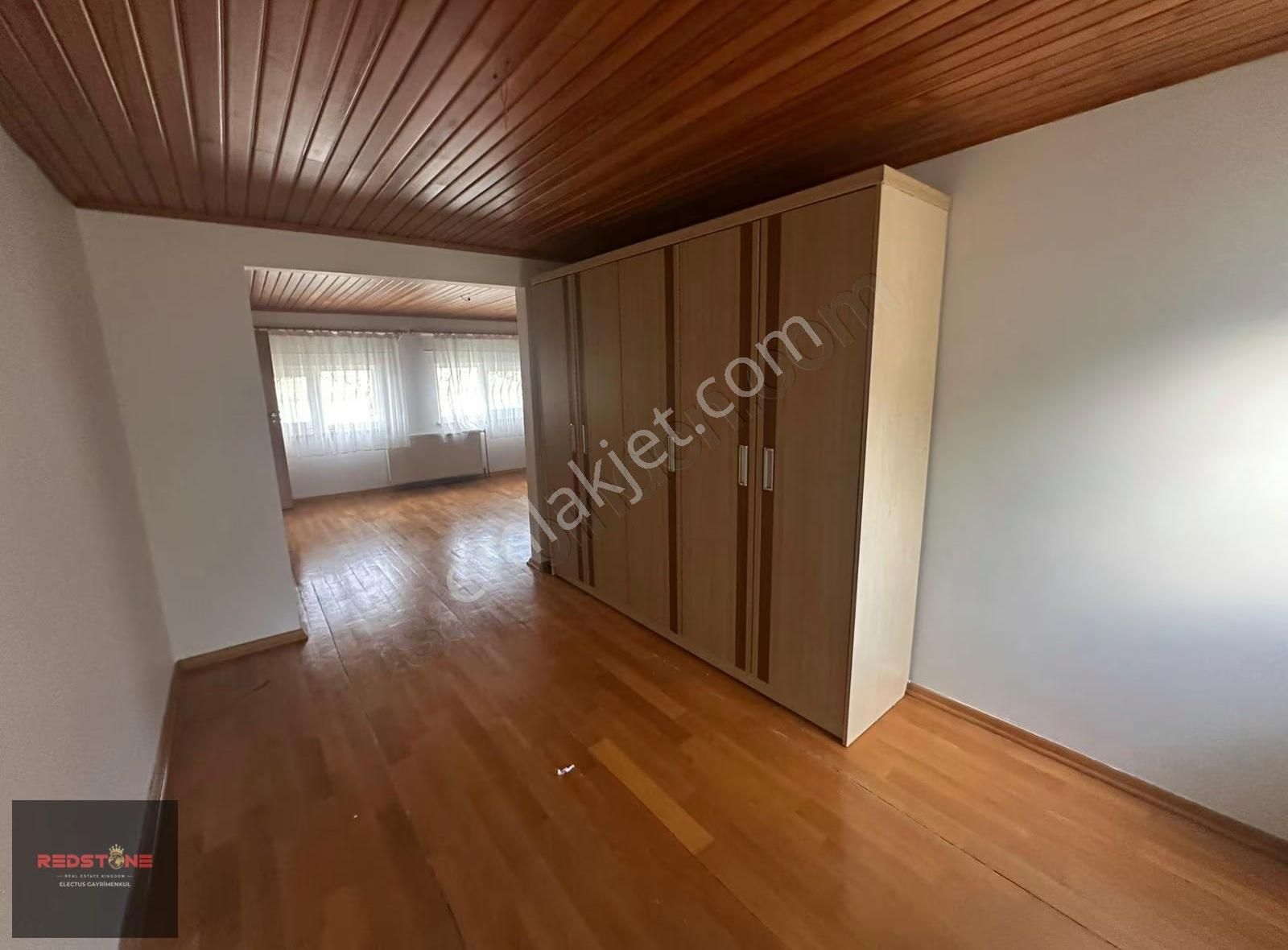 Redstone'dan Emlaklar Bölgesi Kiralık 5+1 Villa - Görsel 11