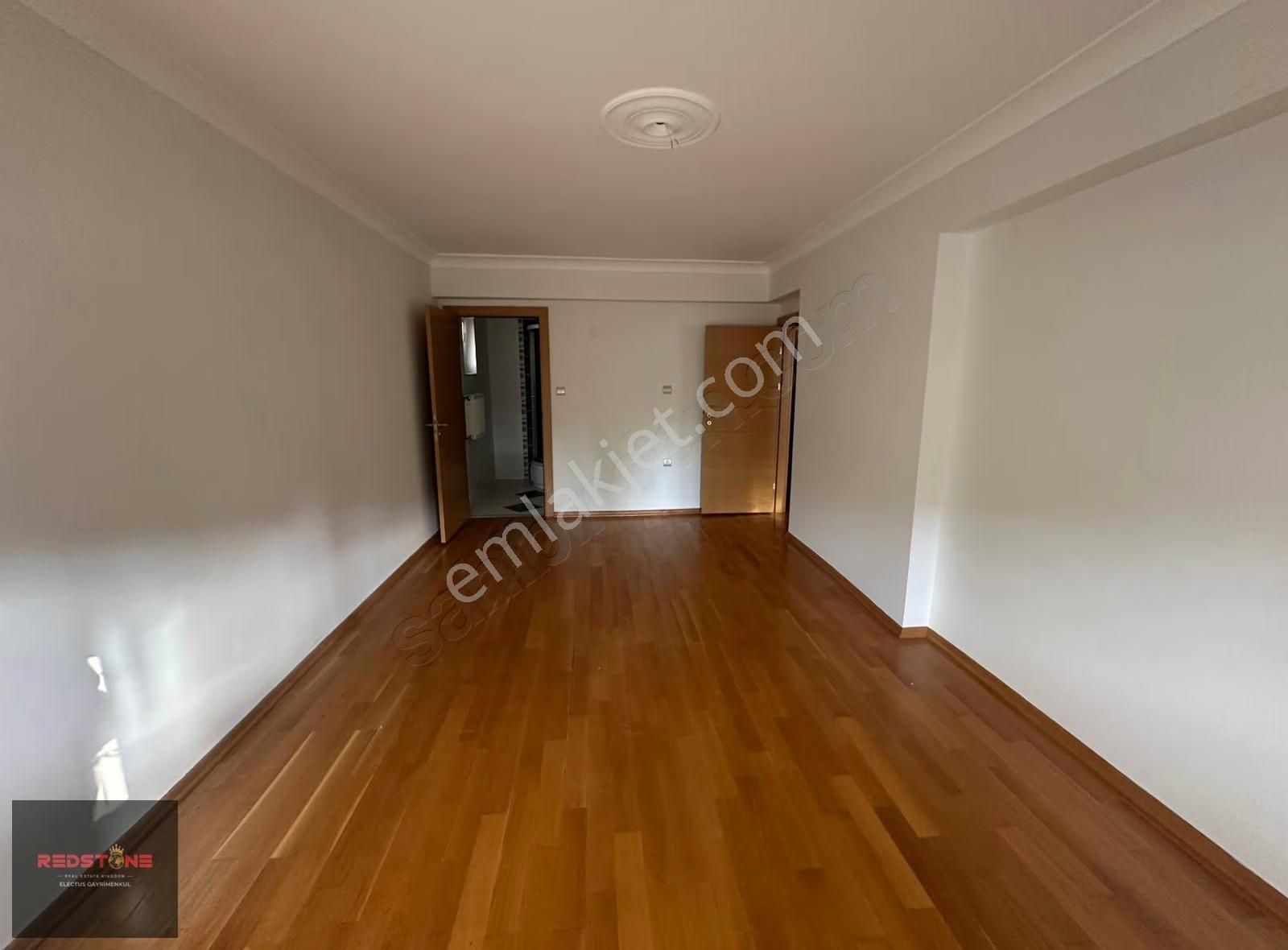 Redstone'dan Emlaklar Bölgesi Kiralık 5+1 Villa - Görsel 16