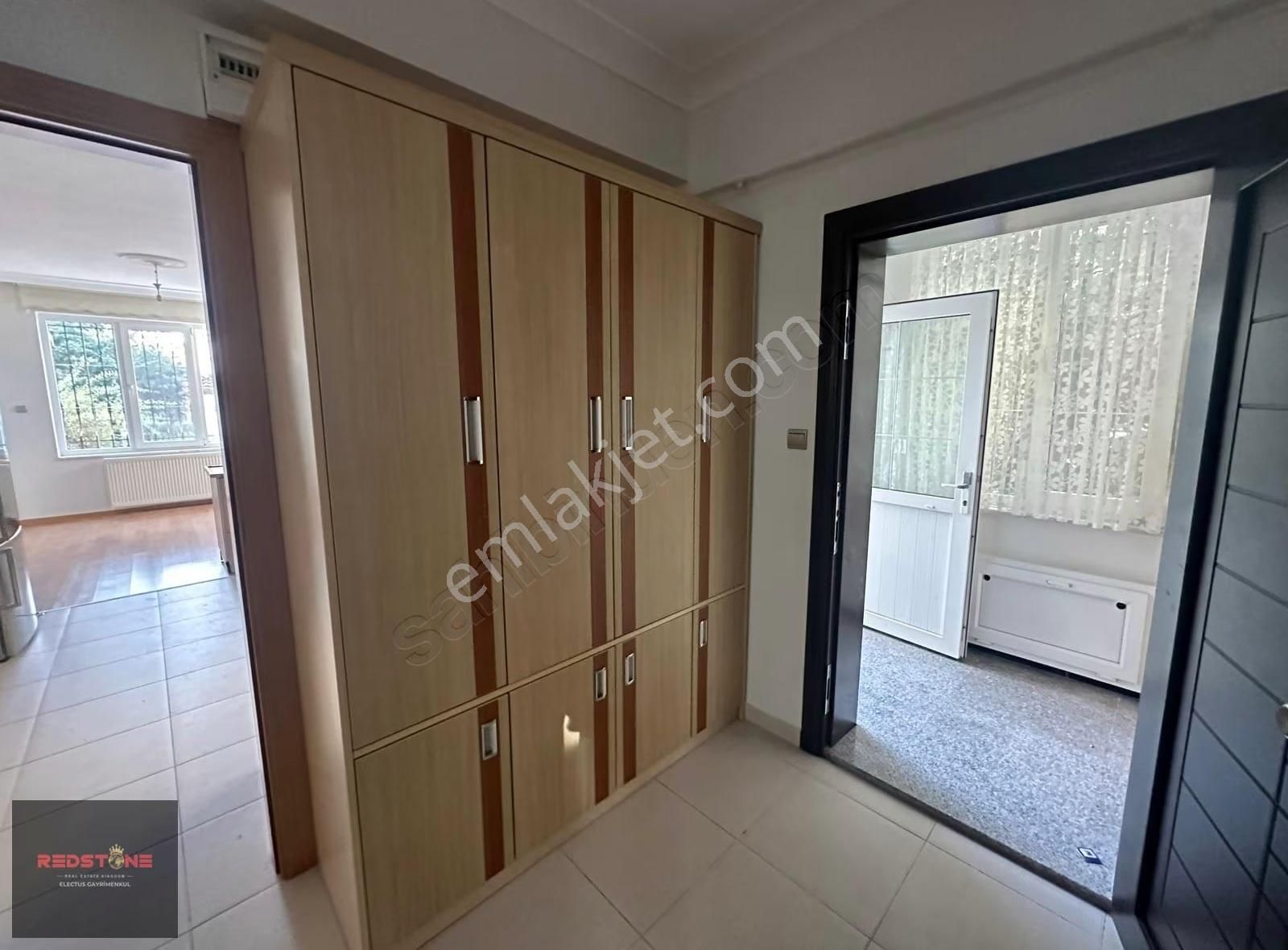 Redstone'dan Emlaklar Bölgesi Kiralık 5+1 Villa - Görsel 5