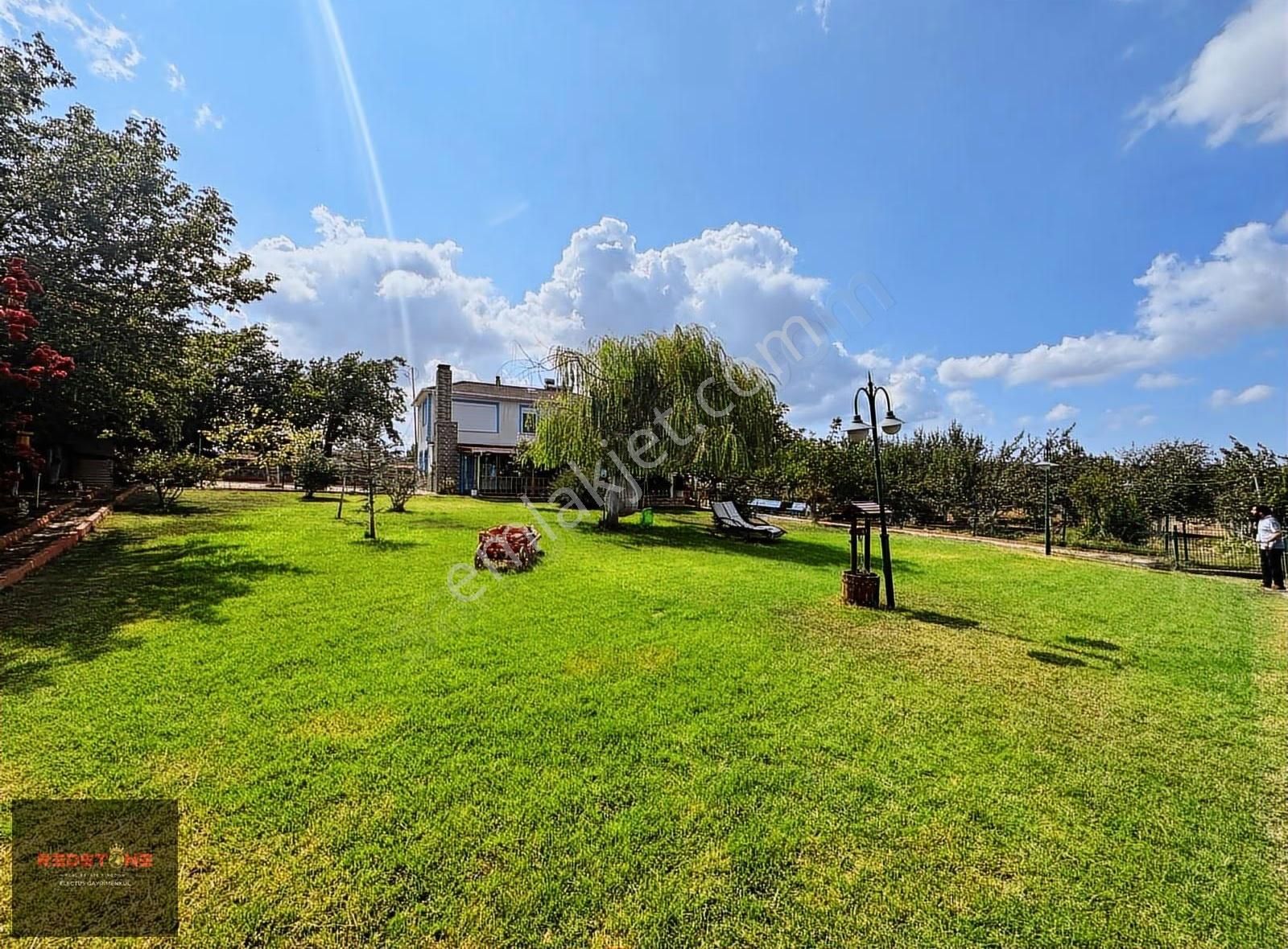 Redstone'dan Doğa Manzaralı Eşyalı Çiftlik Evi Ve Bağı - Görsel 22