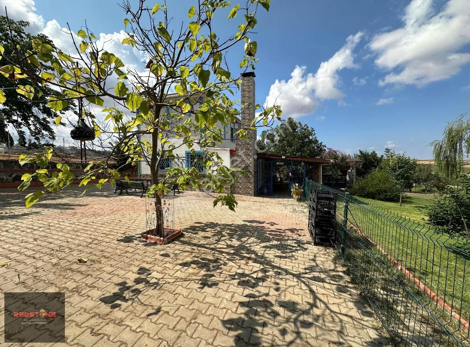 Redstone'dan Doğa Manzaralı Eşyalı Çiftlik Evi Ve Bağı - Görsel 18