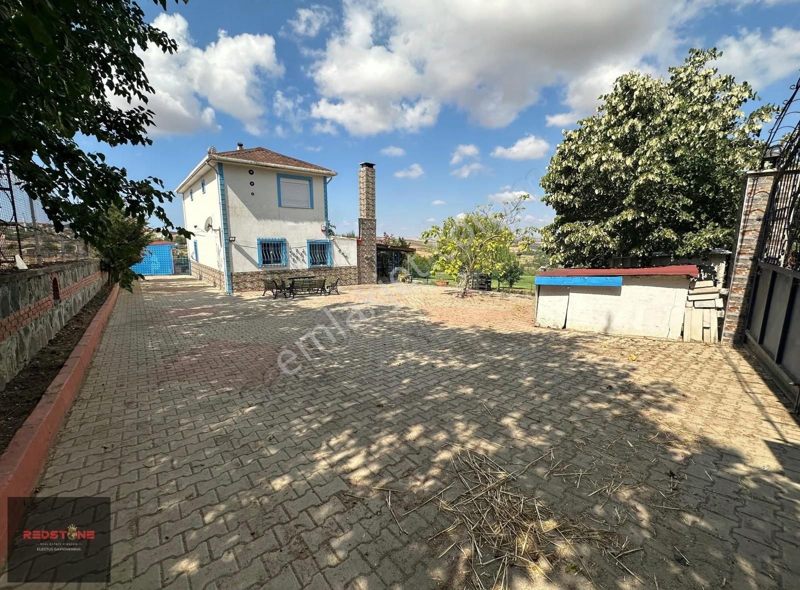 Redstone'dan Doğa Manzaralı Eşyalı Çiftlik Evi Ve Bağı - Görsel 19