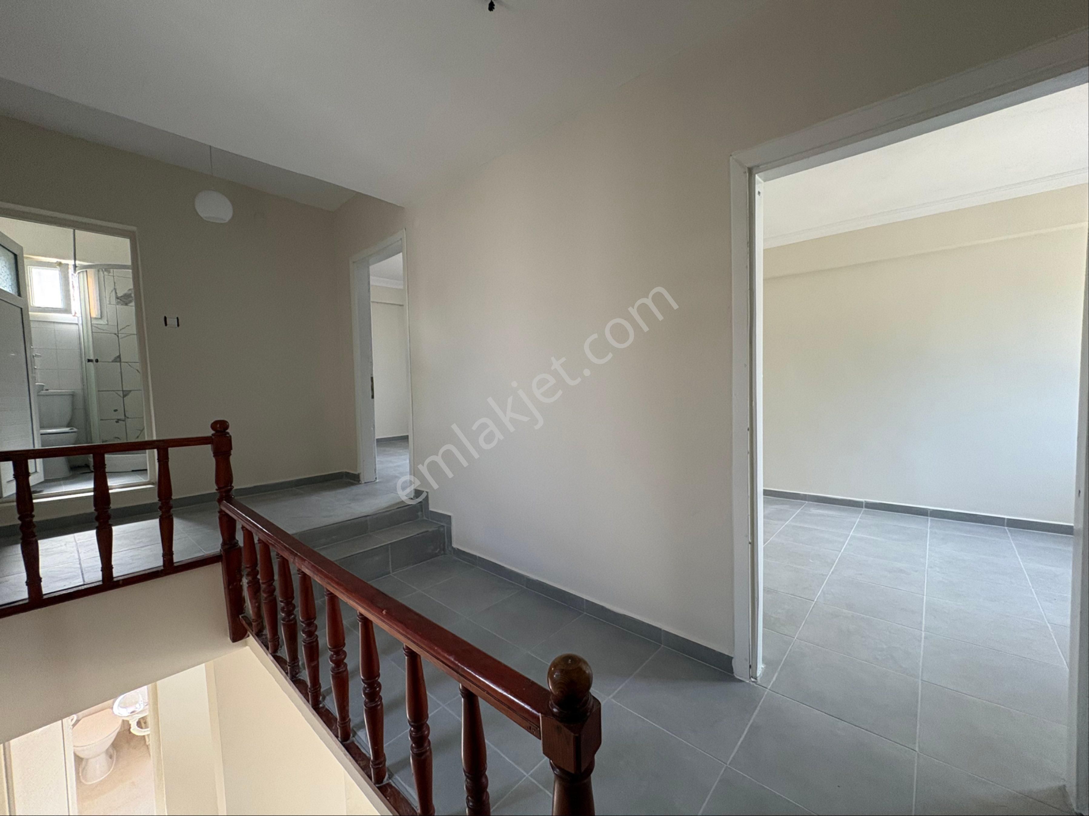 Yeşilkent Sitesinde 2+1 Tam Müstakil Villa - Görsel 13