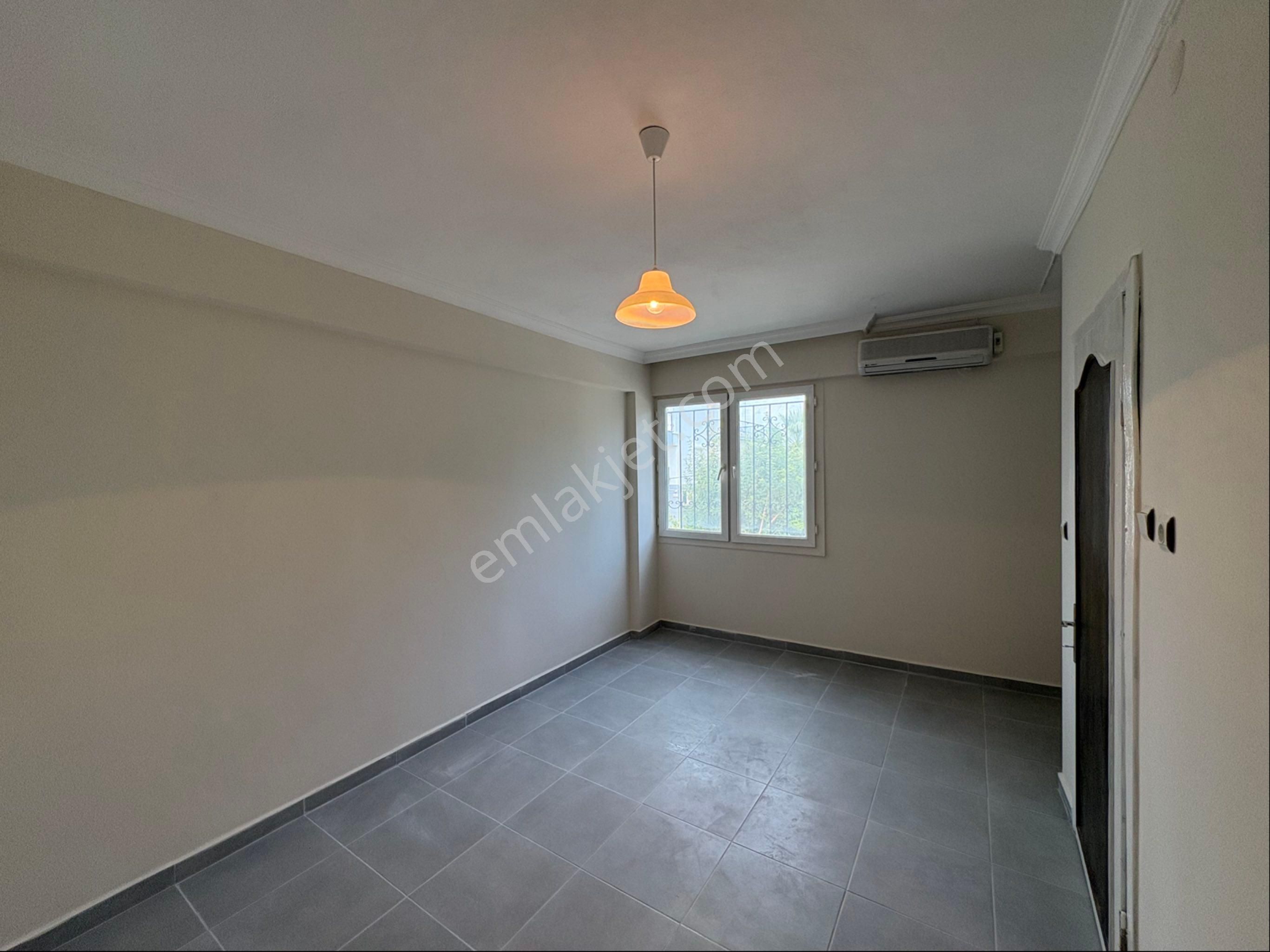 Yeşilkent Sitesinde 2+1 Tam Müstakil Villa - Görsel 18