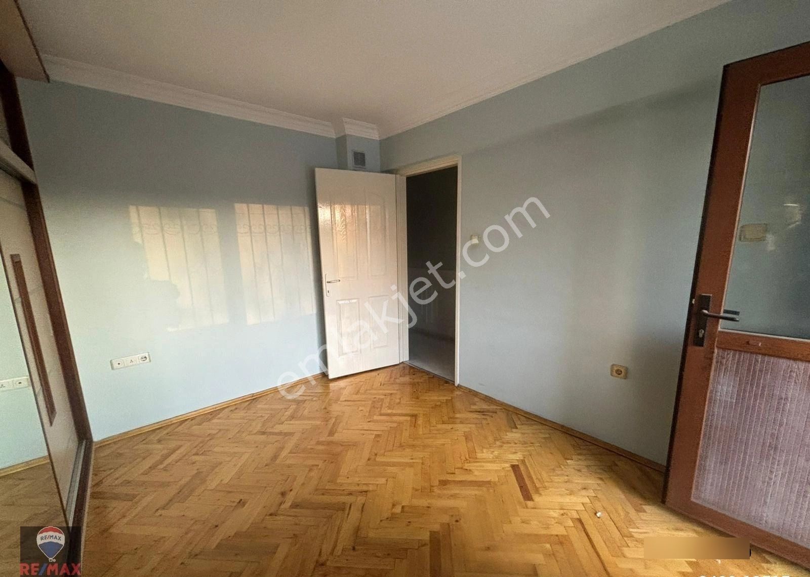 Bayraklı Yenigirne'de 3+1 Geniş Ferah Kiralık Daire - Görsel 8