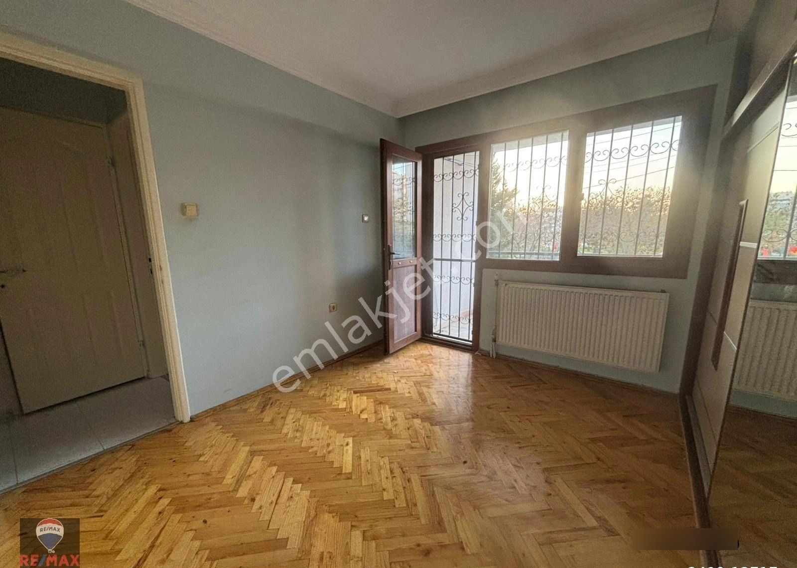 Bayraklı Yenigirne'de 3+1 Geniş Ferah Kiralık Daire - Görsel 10