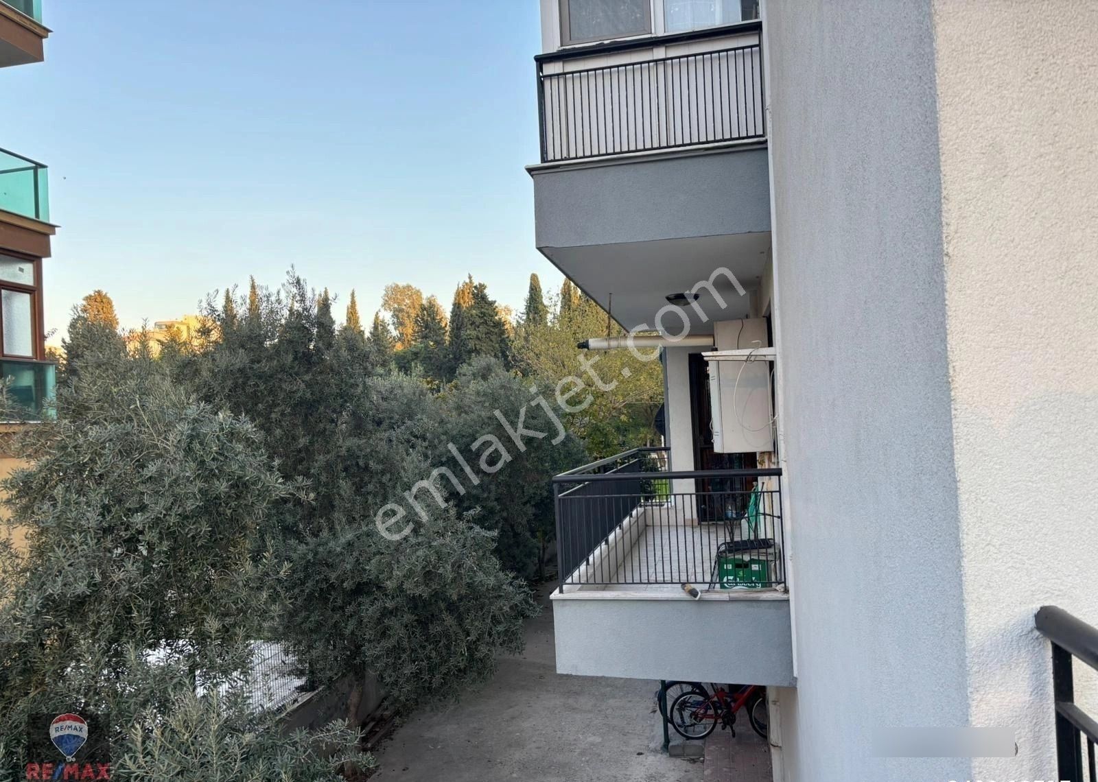 Bayraklı Yenigirne'de 3+1 Geniş Ferah Kiralık Daire - Görsel 13