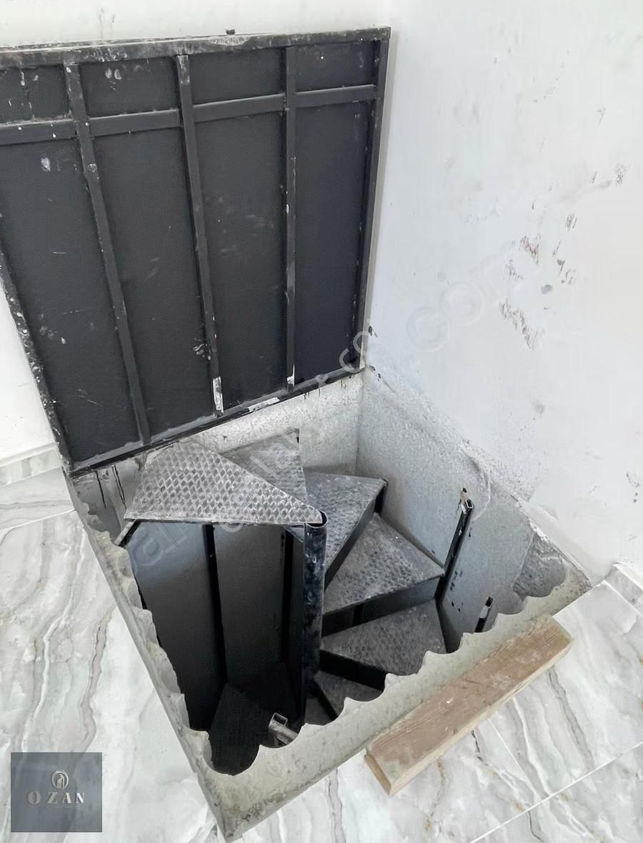 Ozan Emlaktan Sefaköy Merkezde İşlek Caddede 60m2 Depoludükkan - Görsel 11