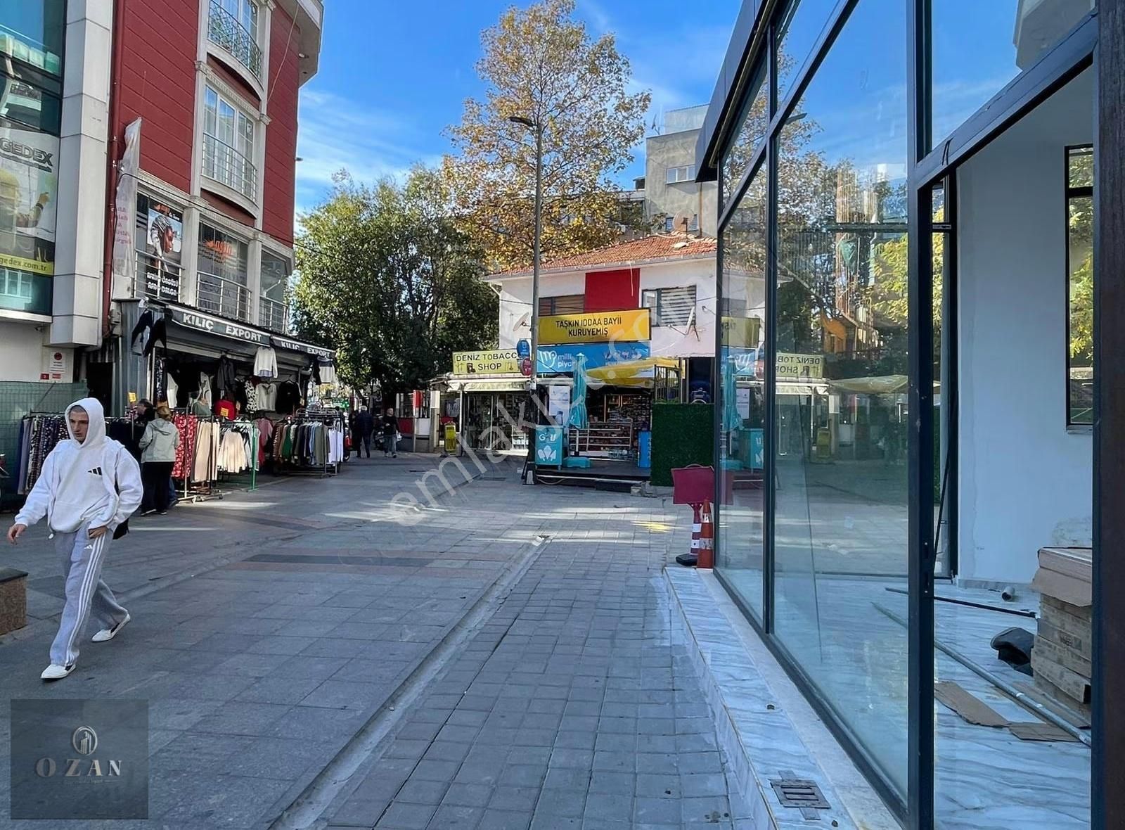 Ozan Emlaktan Sefaköy Merkezde İşlek Caddede 60m2 Depoludükkan - Görsel 7