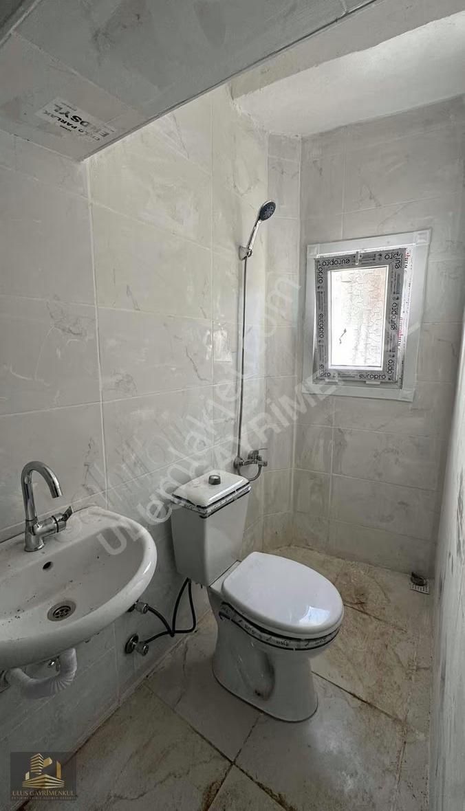 Ulus'tan Kocamustafapaşa'da Sıfır Tadilatlı 1+1 47m2 Giriş Kat - Görsel 10