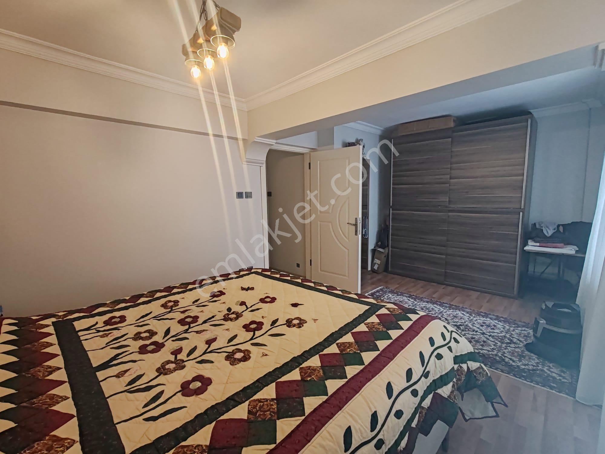 Bostanlı' Da Sahile 200 Metre Ara Kat 2+1 Geniş Satılık Daire - Görsel 6