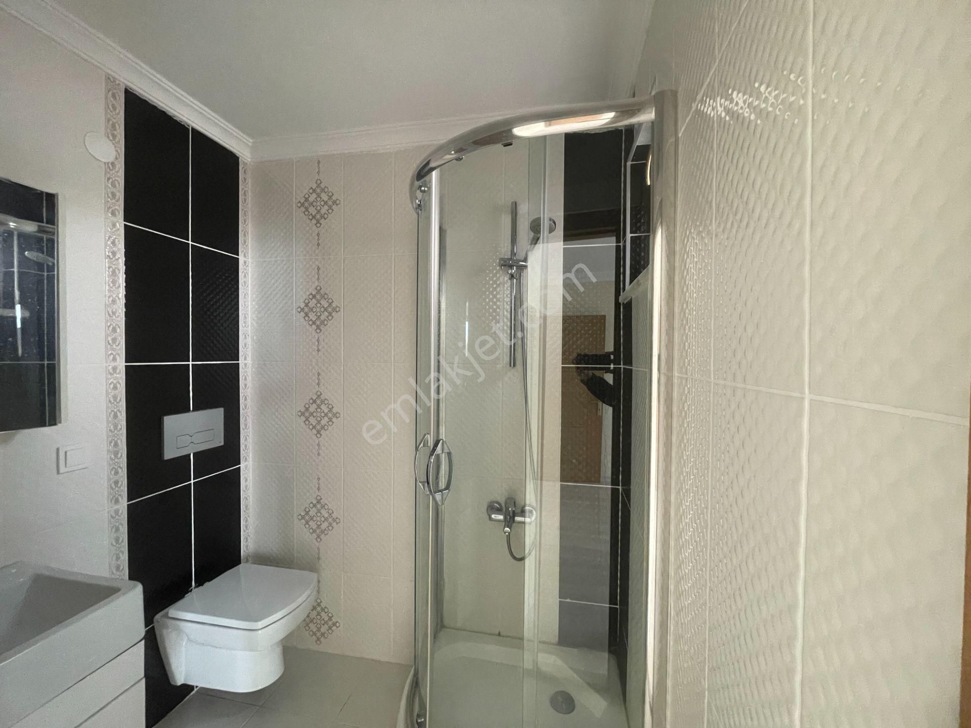 Paşaalanı 'nda Kiralık Konforlu 3+1 Daire - Görsel 39