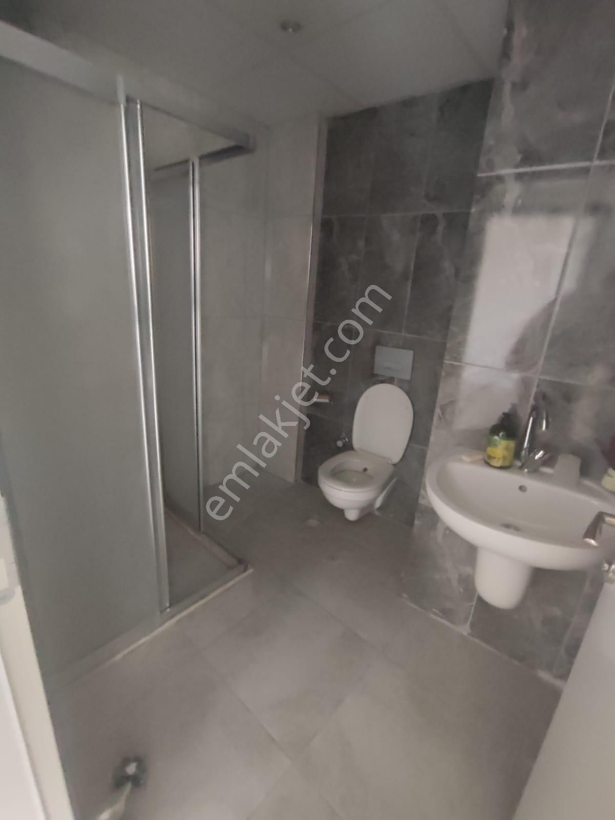 Kaan Emlaktan 4 Yıllık 3+1 Yerden Isıtmalı Satılık Daire - Görsel 18
