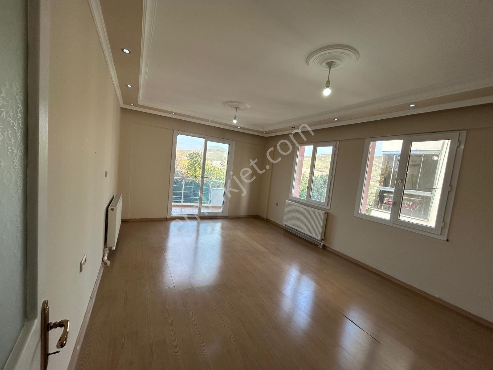 Seferihisar Çolak İbrahim De Locate Den Satılık 2+1