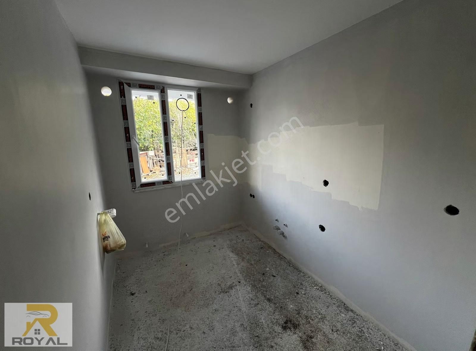 Kanarya 'da Giriş Kat 1+1 Kullanışlı Daire - Görsel 16