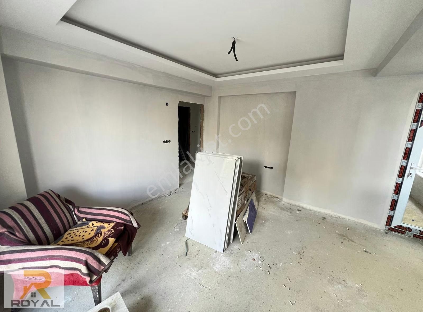 Kanarya 'da Giriş Kat 1+1 Kullanışlı Daire - Görsel 17