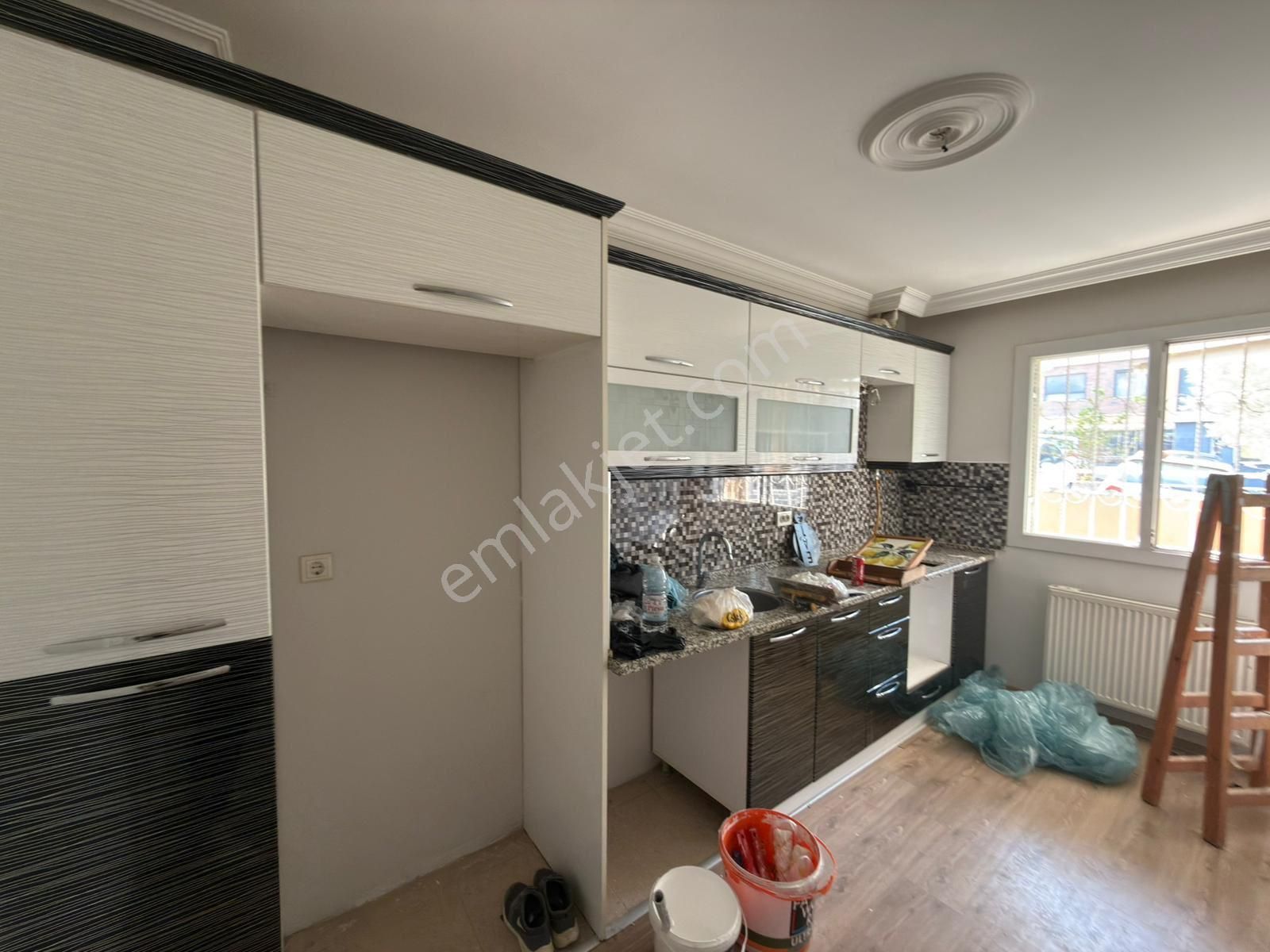 Kırca Emlaktan Mustafa Kemalde Site İçersinde Satılık 2+1 Daire