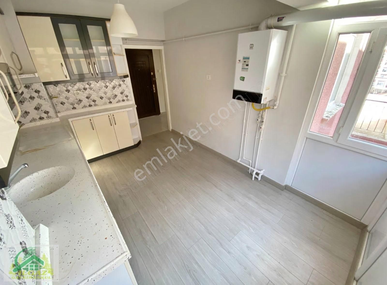 Etlik'te Manzaralı 3+1 Bağımsız Üst Kat Yılın Son Fırsat Dairesi - Görsel 7