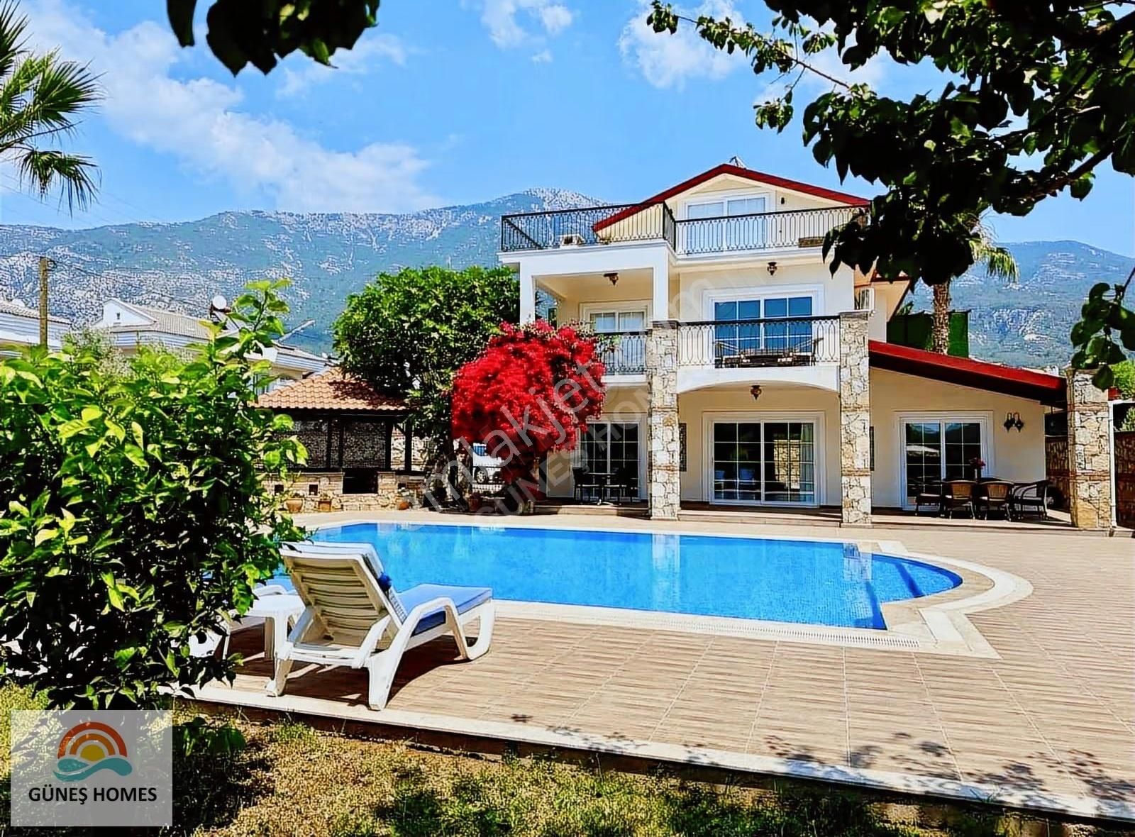 Ovacık Bölgesinde 700m2 Müstakil 5+1 Villa