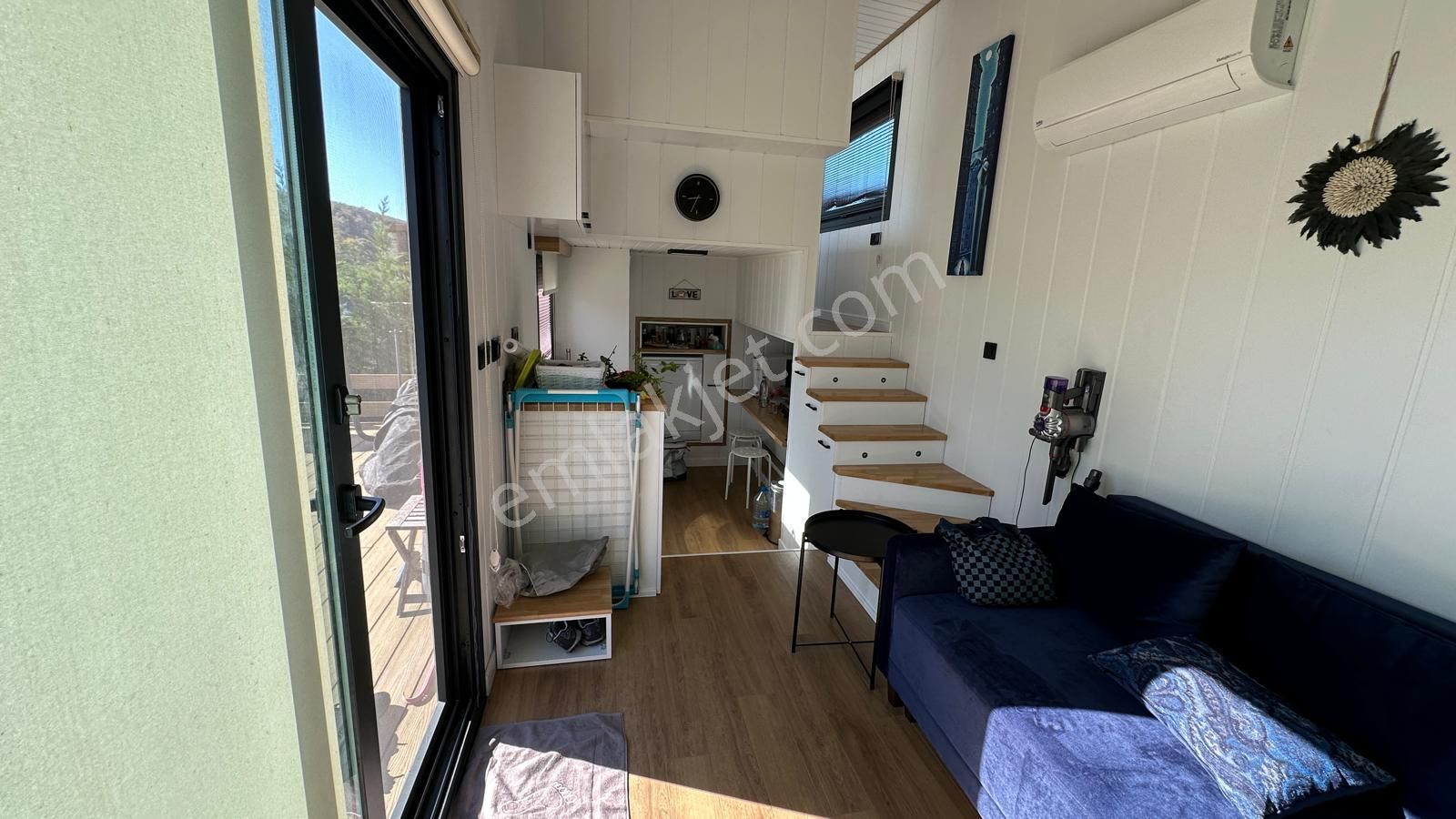 Çatalca Karamandere'de İki Parselde Harika Tiny House & Arazi - Görsel 17