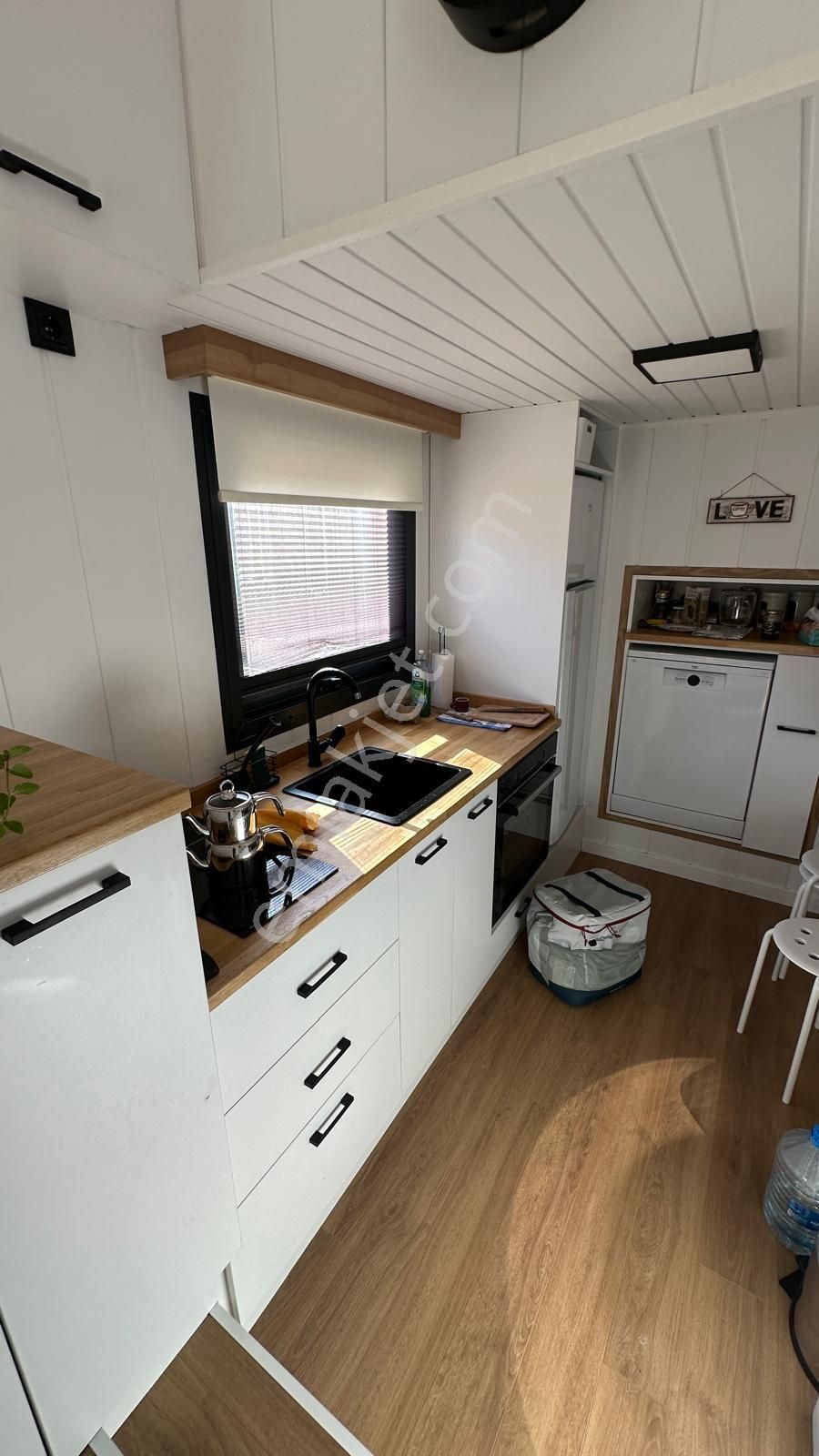Çatalca Karamandere'de İki Parselde Harika Tiny House & Arazi - Görsel 22