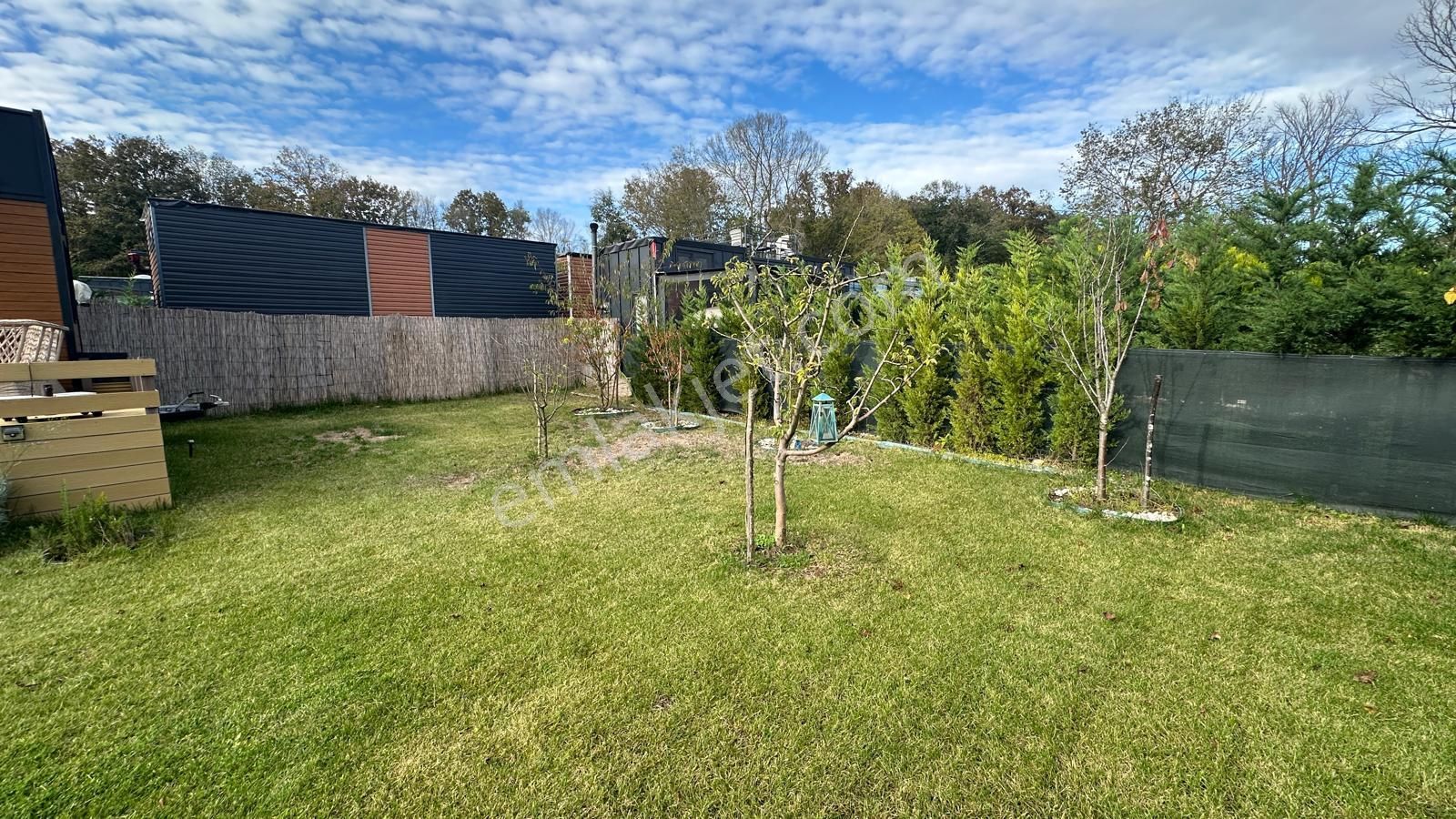 Çatalca Karamandere'de İki Parselde Harika Tiny House & Arazi - Görsel 11