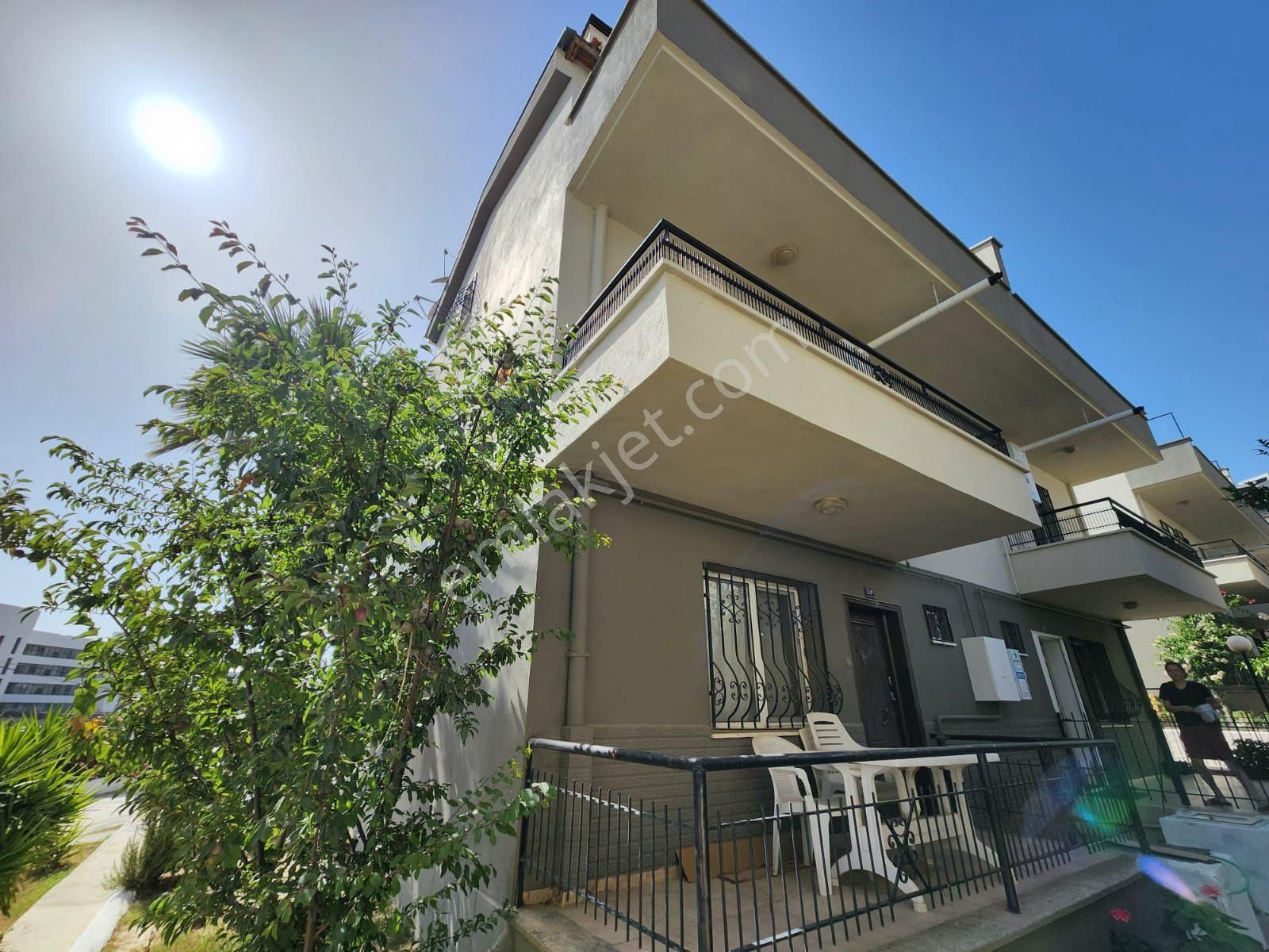 Kuşadası Yavansuda Havuzlu Site Köşe Konum 5+1 Satılık Doğalgazlı Villa - Görsel 2