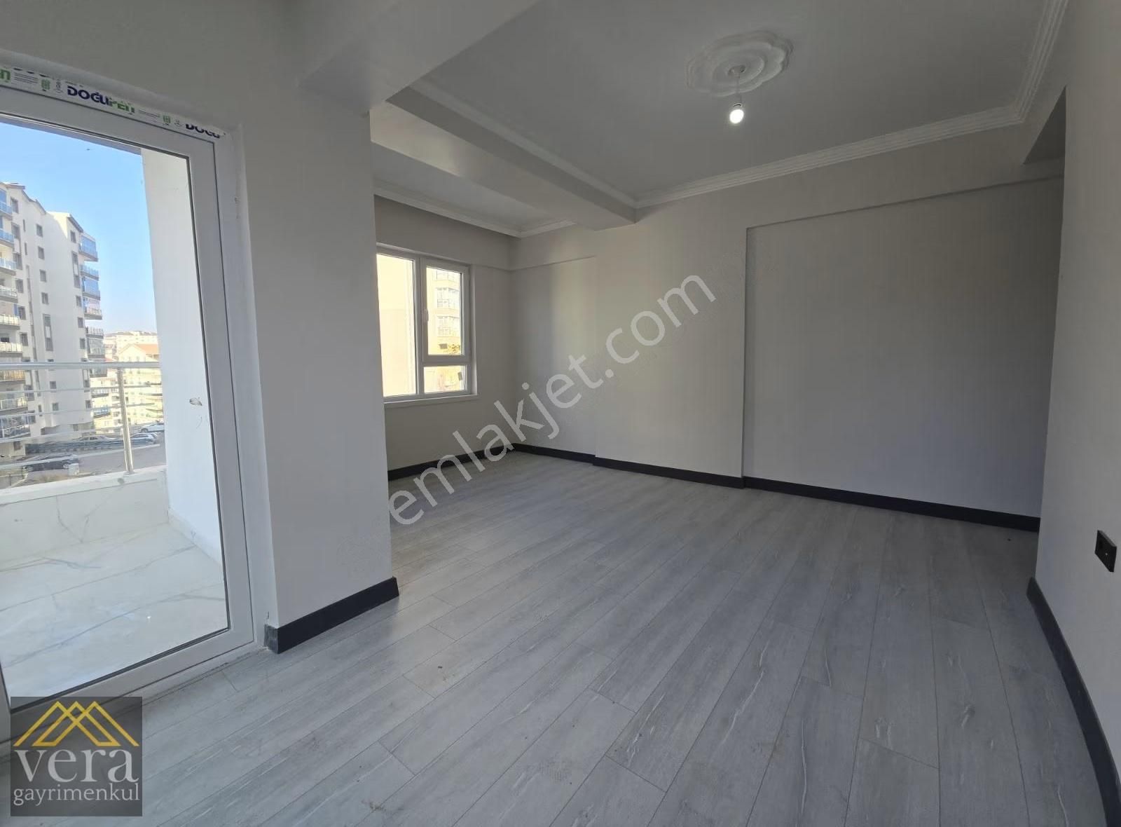 Cadde Üzeri Full Yapılı Sıfır 3+1 Oturuma Hazır Nata Vega Yakını - Görsel 31