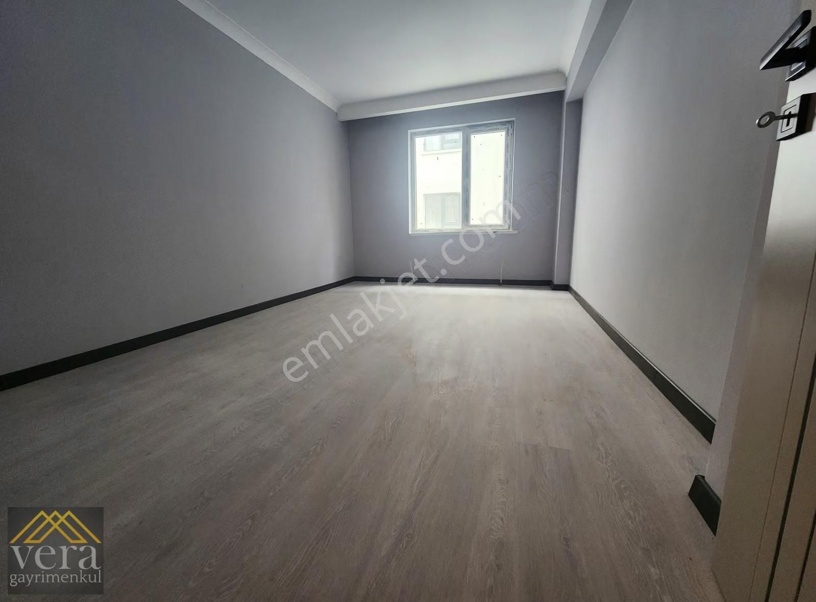 Ergenekon İlkokulu Yakını Full Yapılı 3. Kat Konumunda Sıfır 3+1 - Görsel 23