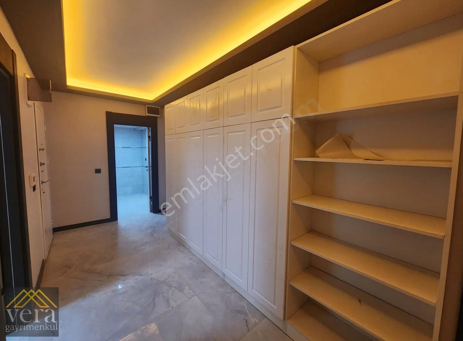 Ergenekon İlkokulu Yakını Full Yapılı 3. Kat Konumunda Sıfır 3+1 - Görsel 34