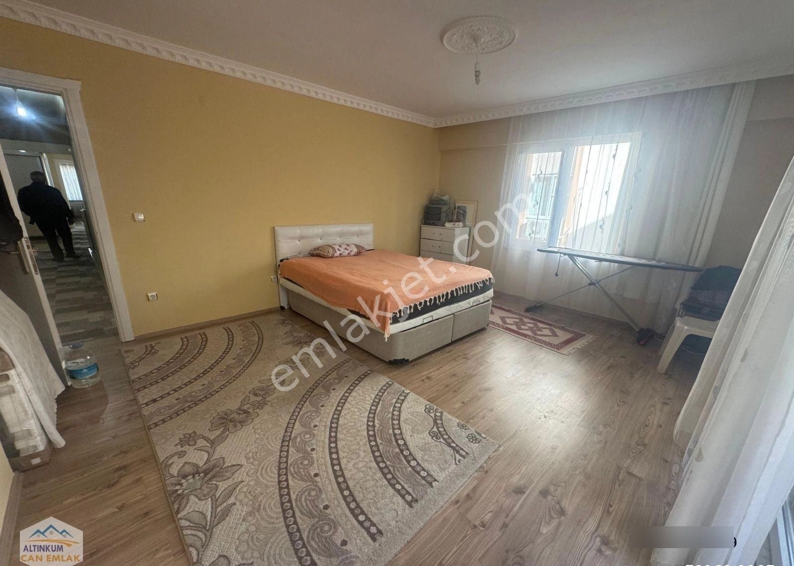 Didim Satılık 3+1 Ayrı Mutfak 140 M2 Çok Geniş Ön Cephe Daire - Görsel 13