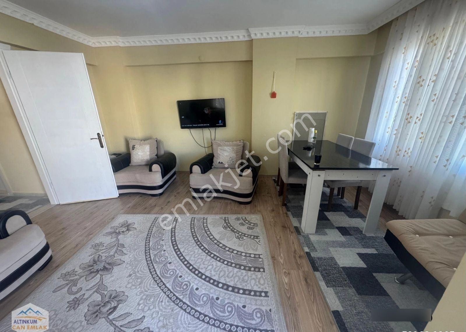 Didim Satılık 3+1 Ayrı Mutfak 140 M2 Çok Geniş Ön Cephe Daire - Görsel 32