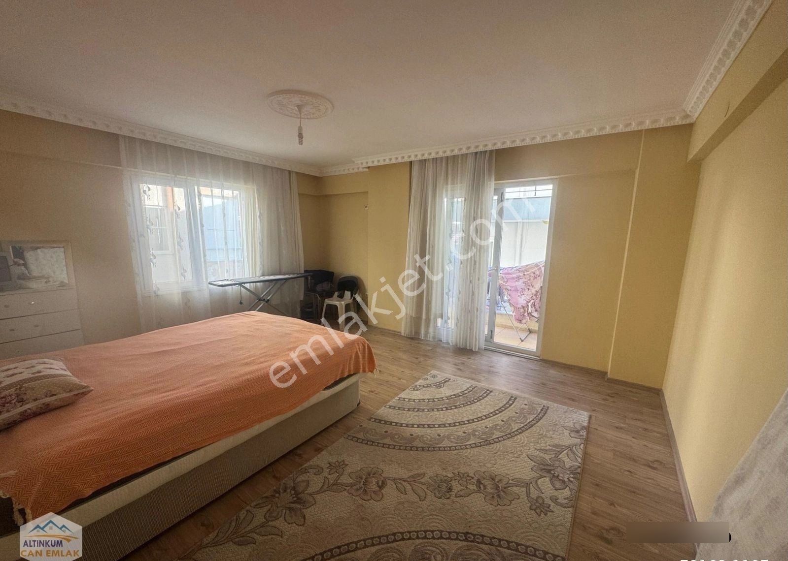 Didim Satılık 3+1 Ayrı Mutfak 140 M2 Çok Geniş Ön Cephe Daire - Görsel 23