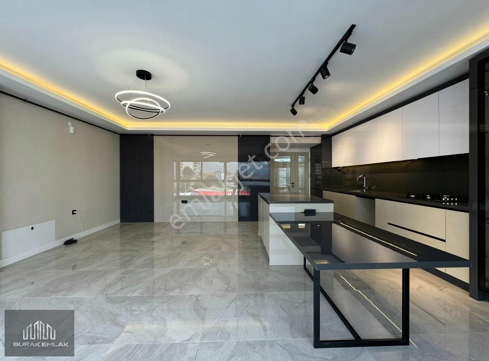 Buraktan Bölgenin En İyi Yapısı, 45m2 Ada Mutfaklı K.garajlı 4+1 - Görsel 32