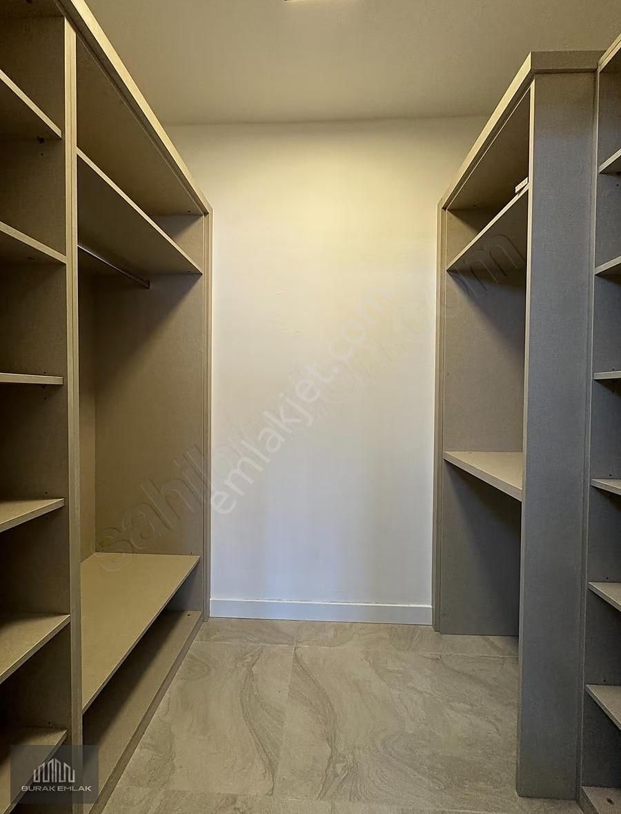 Buraktan Bölgenin En İyi Yapısı, 45m2 Ada Mutfaklı K.garajlı 4+1 - Görsel 18
