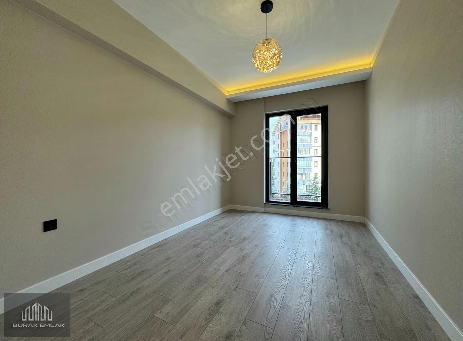 Buraktan Bölgenin En İyi Yapısı, 45m2 Ada Mutfaklı K.garajlı 4+1 - Görsel 10