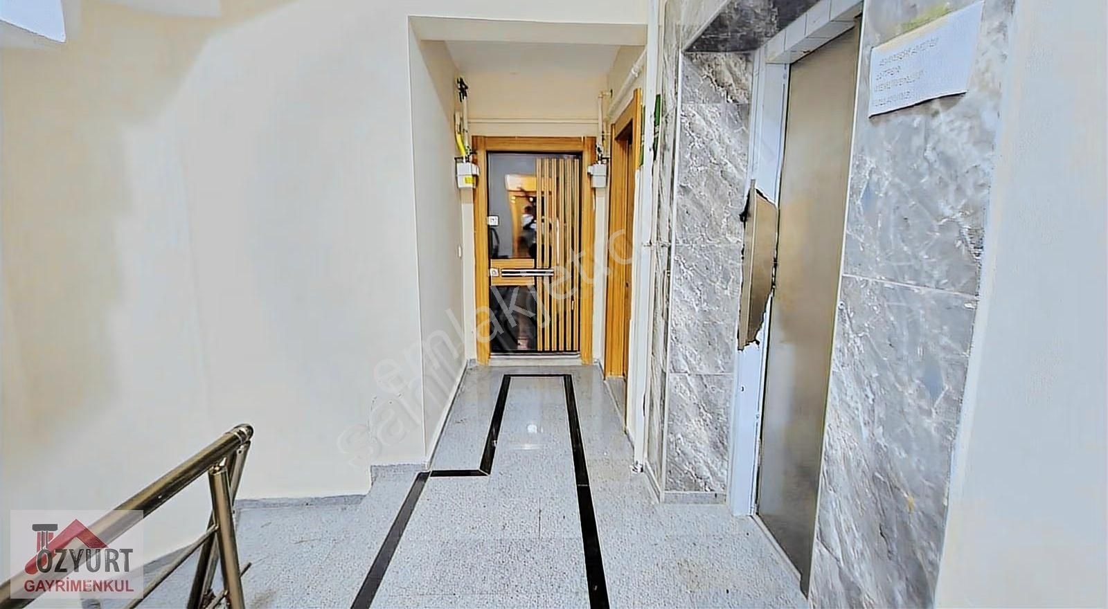 Metroya Yakın Asansörlü Ofis Teras - Görsel 7