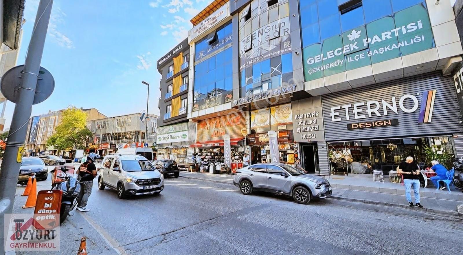 Metroya Yakın Asansörlü Ofis Teras - Görsel 20