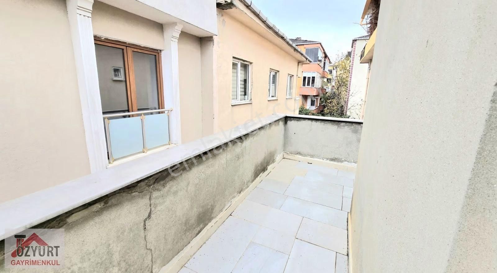 Metroya Yakın 3+1 Kiralık Daire - Görsel 27