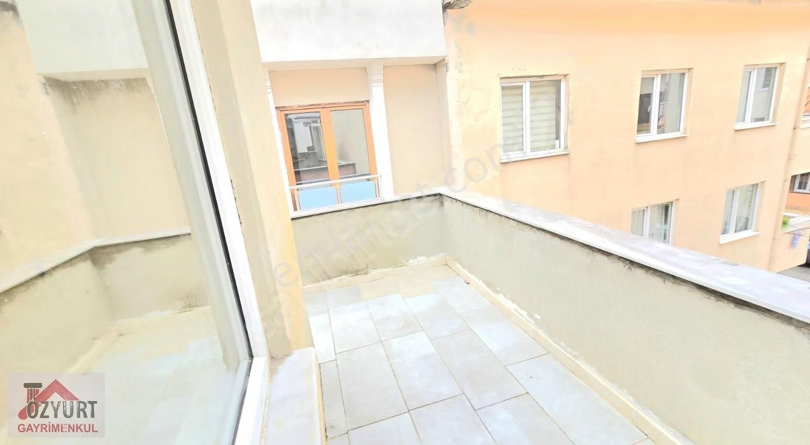 Metroya Yakın 3+1 Kiralık Daire - Görsel 18