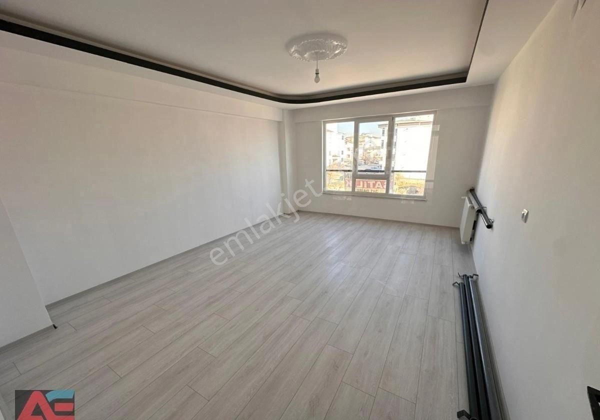 Kaliteli Malzemeleri Şık Tasarımıyla 3+1 Sıfır Satılık Daire - Görsel 5