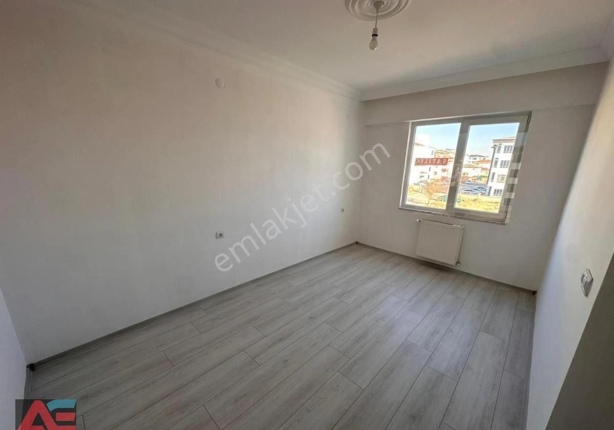 Kaliteli Malzemeleri Şık Tasarımıyla 3+1 Sıfır Satılık Daire - Görsel 3