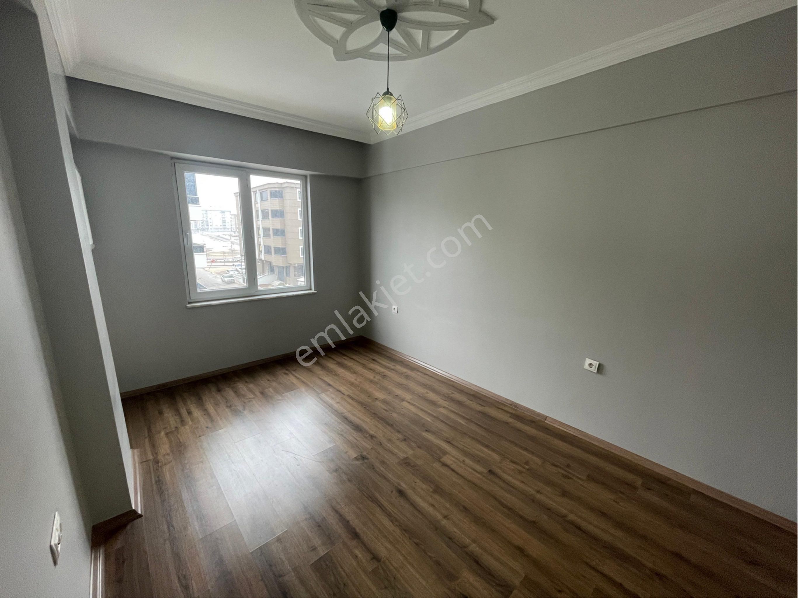 75. Yıl Mh Satılık 2+1 Daire - Görsel 12